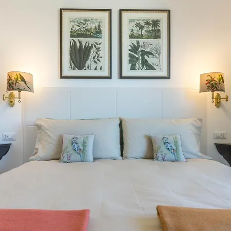 Eleventh Floor Bed & Breakfast Cagliari