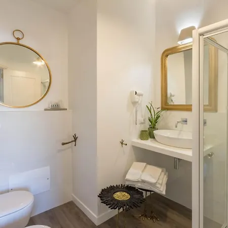 Oda ve Kahvaltı Eleventh Floor 4*