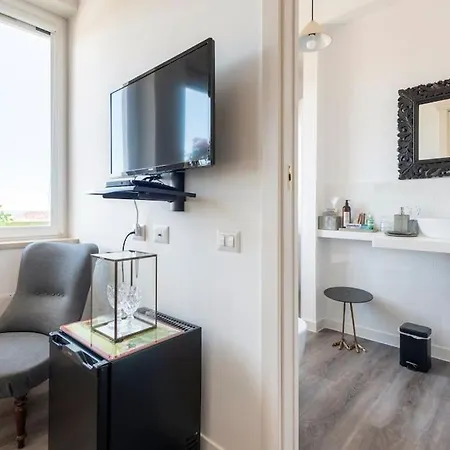 Eleventh Floor 4* Cagliari