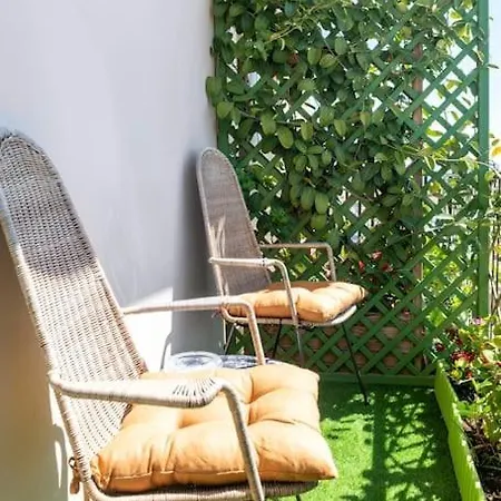 Bed & Breakfast Eleventh Floor 4*