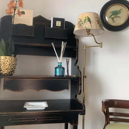 住宿加早餐酒店 Eleventh Floor 卡利亚里