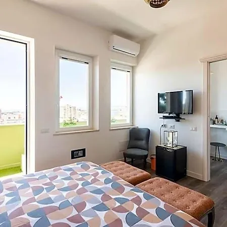 Eleventh Floor Alojamento de Acomodação e Pequeno-almoço Cagliari