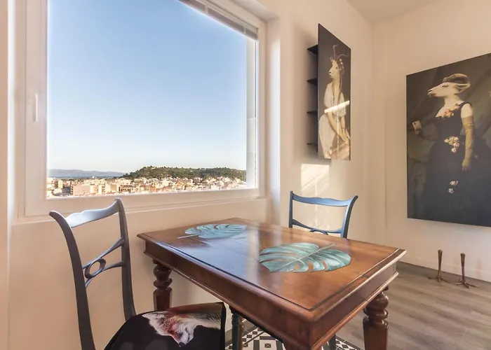 Eleventh Floor Nocleg ze śniadaniem 4*