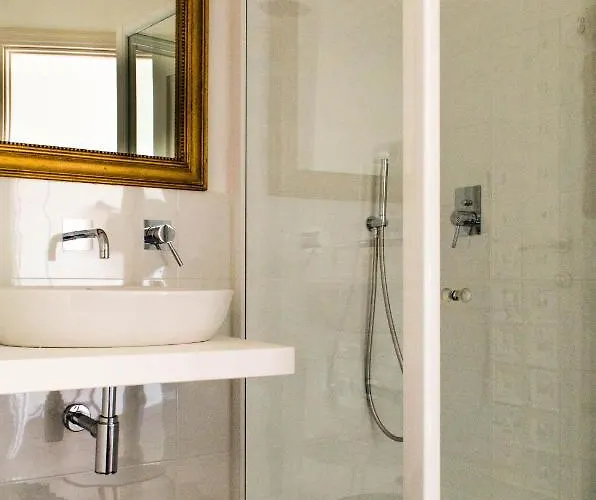 Eleventh Floor 4* Cagliari