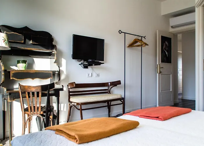 Nocleg ze śniadaniem Eleventh Floor 4*