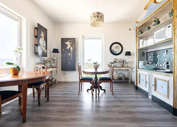 Eleventh Floor Nocleg ze śniadaniem Cagliari