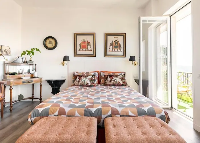 Eleventh Floor Nocleg ze śniadaniem 4*